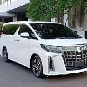 Toyota Alphard Transformer